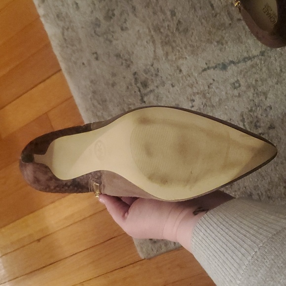 Michael Kors Clara Mid Bootie Size 9 - Picture 5 of 12